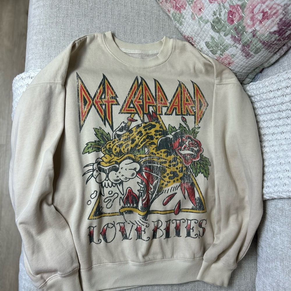 Cream Def Leppard Graphic Sweater - Picture 6 of 8